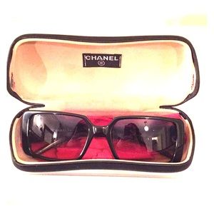 CHANEL Black Vintage Sunglasses